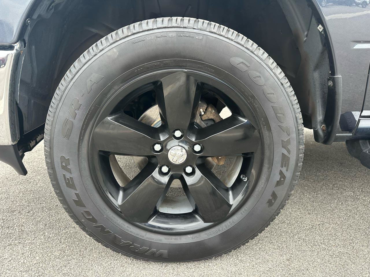 Used 2017 RAM 1500 ST w/ SXT Appearance Group AWD/4WD image 15