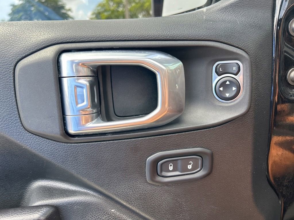 Used 2021 Jeep Wrangler Unlimited Sport AWD/4WD image 39