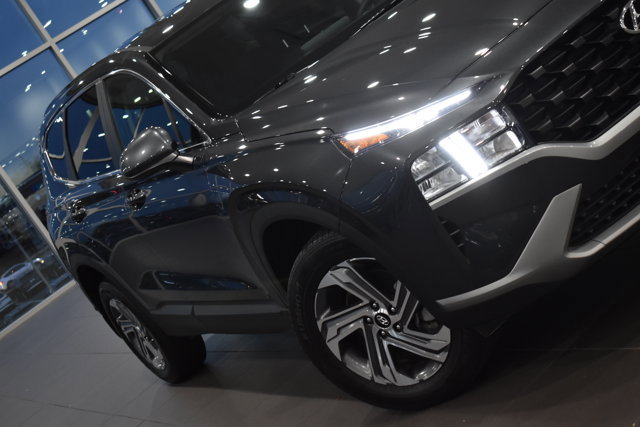 Used 2023 Hyundai Santa Fe SE image 4