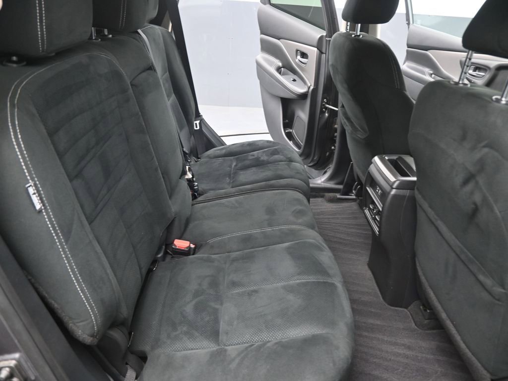 Used 2019 Nissan Murano SV image 16