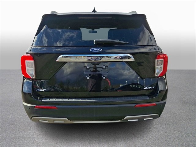 Used 2022 Ford Explorer XLT w/ Equipment Group 202A image 5