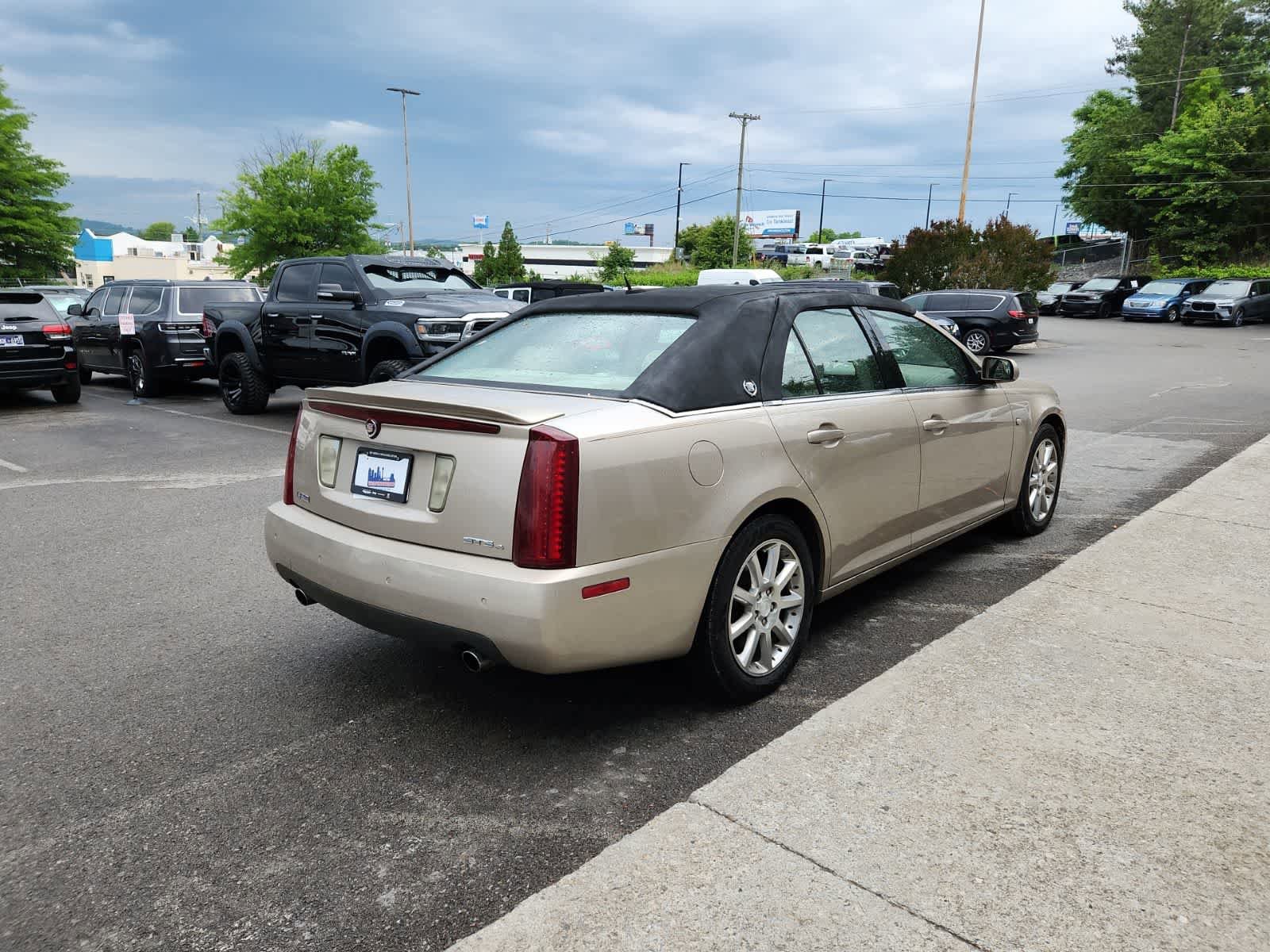 Used 2005 Cadillac STS V8 w/ Preferred Equipment Group AWD/4WD image 5