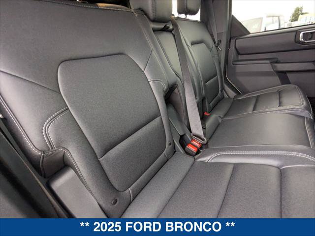 New 2025 Ford Bronco Badlands AWD/4WD image 21