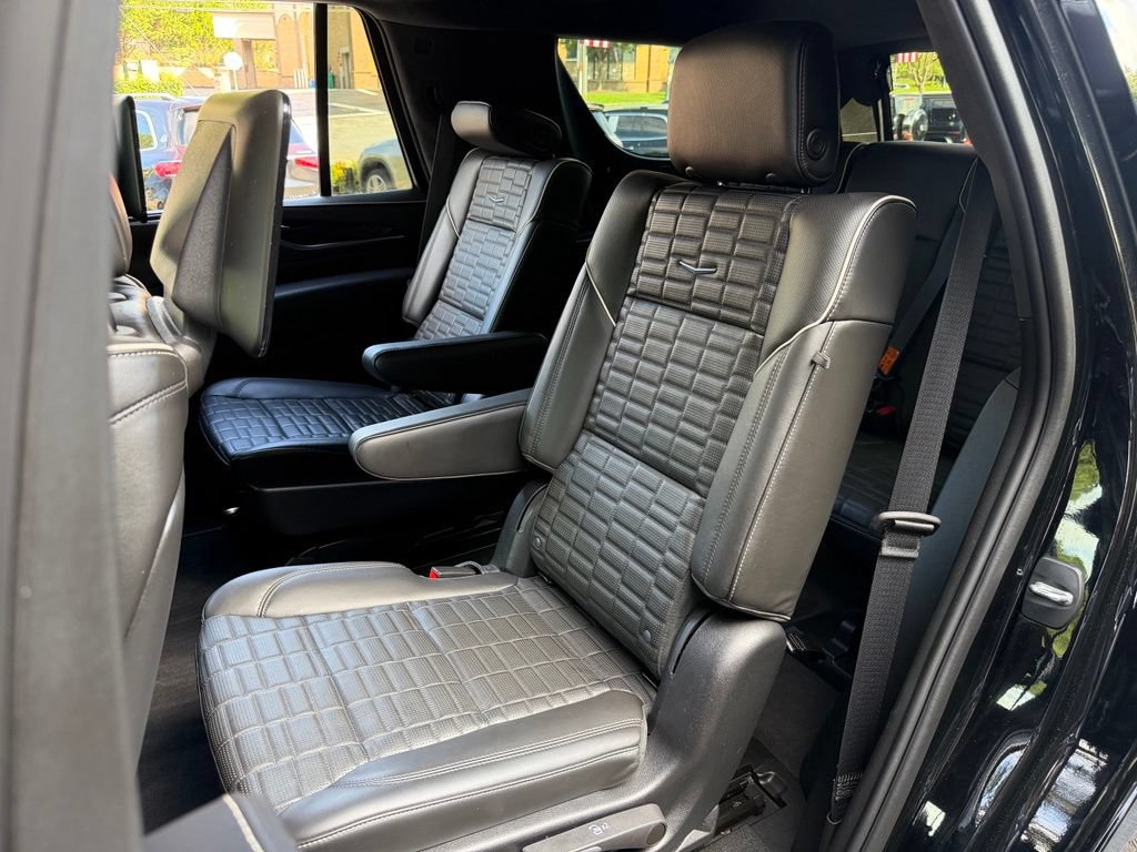 Used 2023 Cadillac Escalade V AWD/4WD image 30