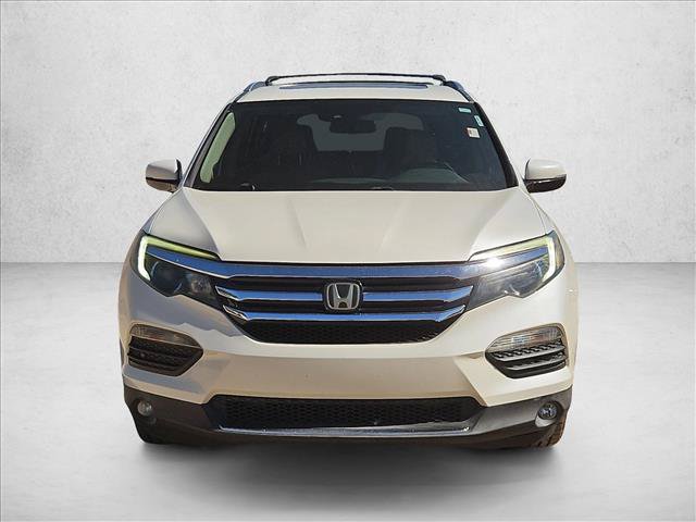 Used 2017 Honda Pilot Touring image 2