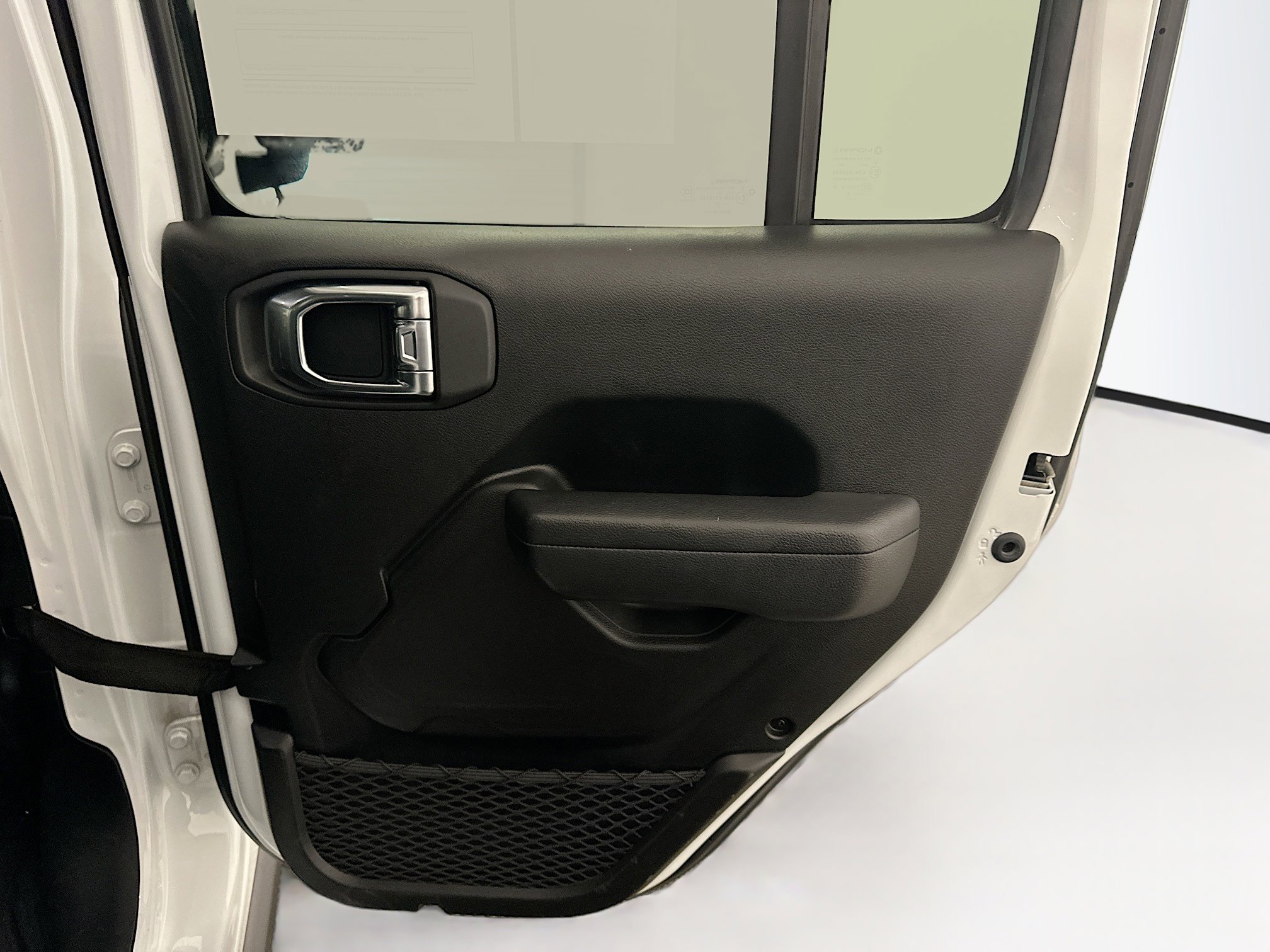 Used 2025 Jeep Wrangler Unlimited Rubicon image 30