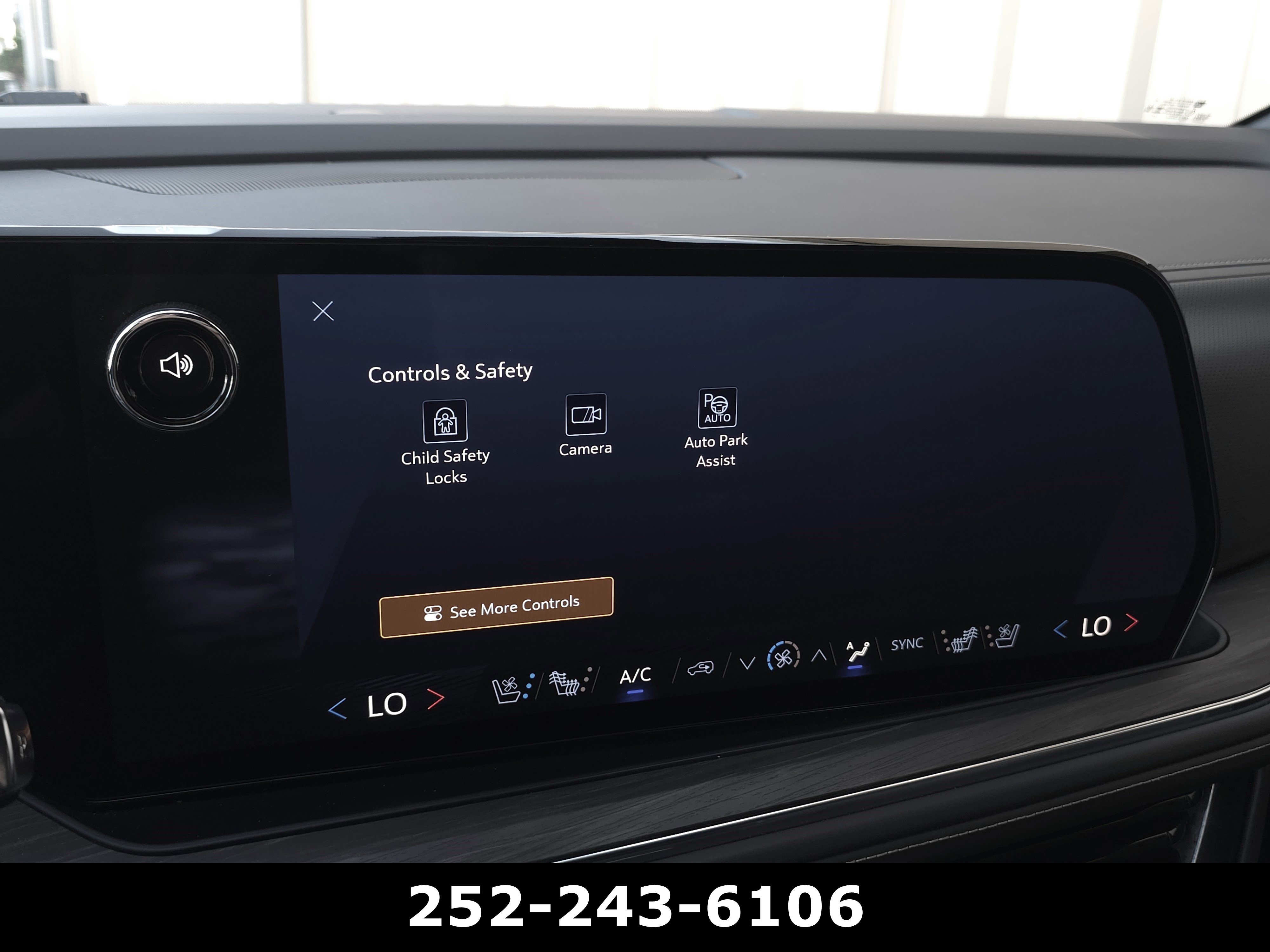 Used 2025 Chevrolet Tahoe Premier RWD image 26