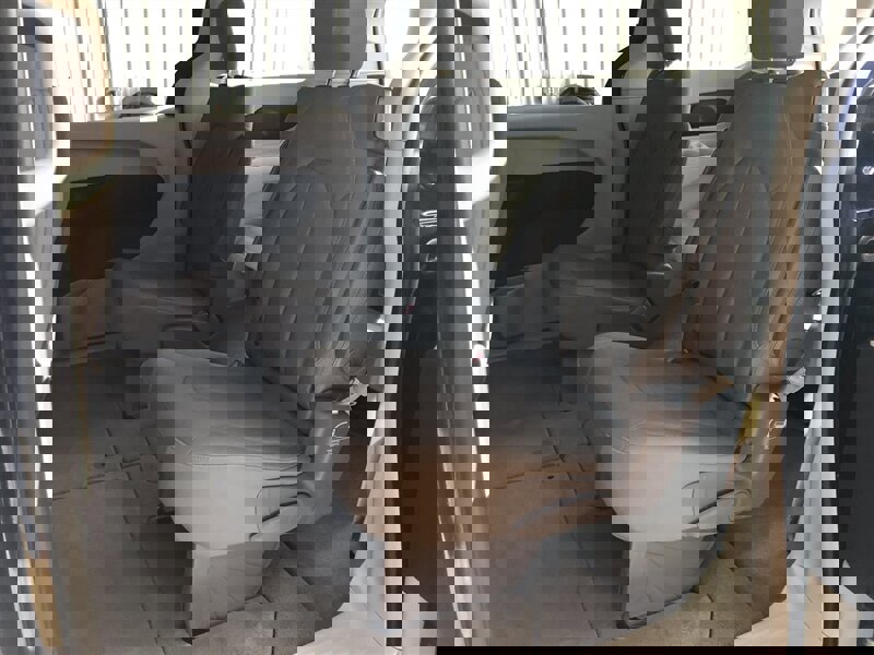 Used 2020 Chrysler Voyager LX image 20