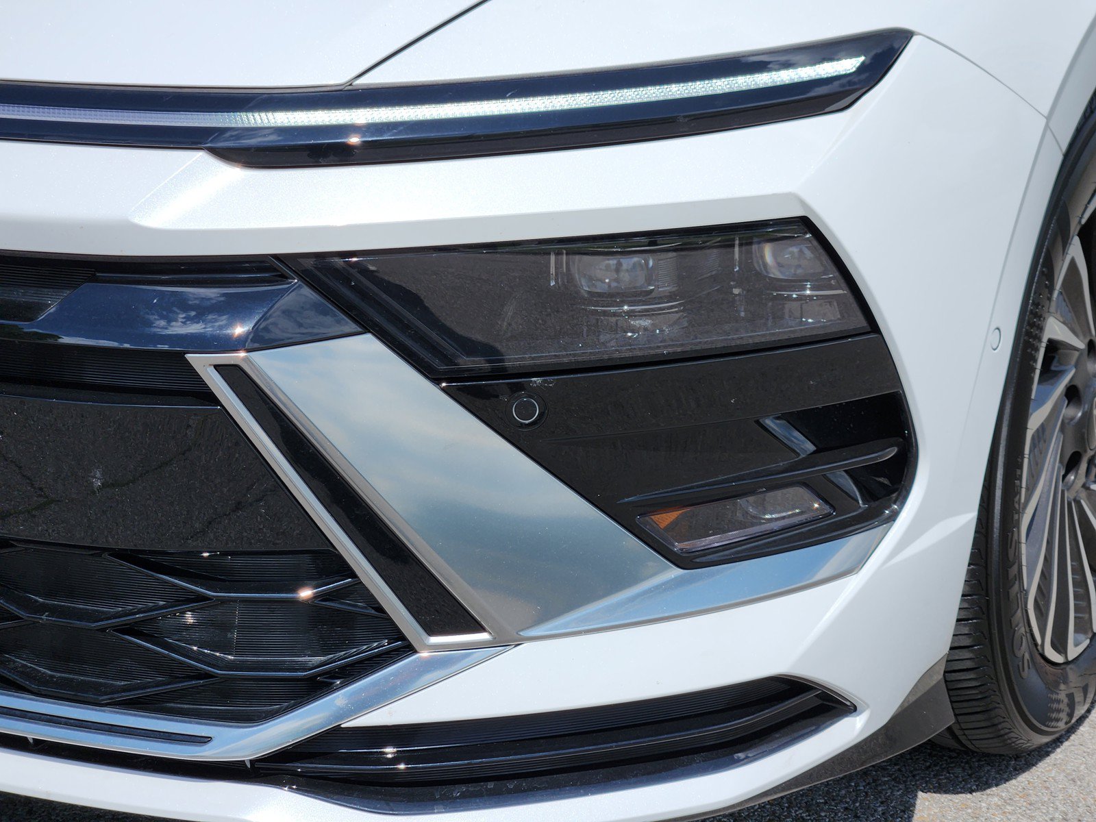Certified 2025 Hyundai Sonata Limited FWD image 6