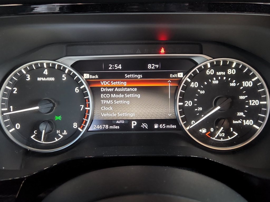 Used 2025 Nissan Pathfinder SL AWD/4WD image 29