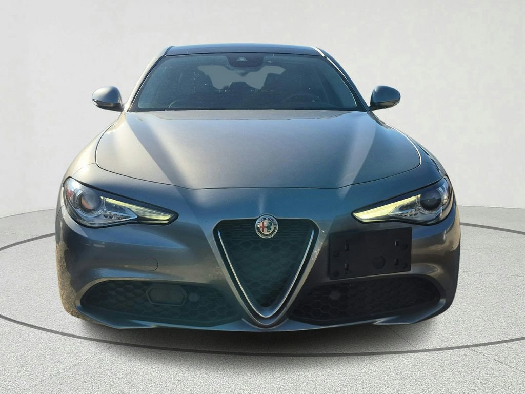 Used 2021 Alfa Romeo Giulia Ti image 1