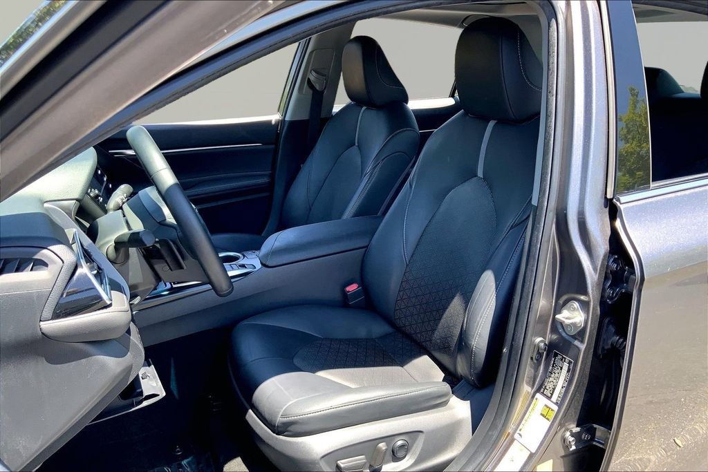 Used 2018 Toyota Camry XSE w/ Driver Assist Package FWD image 15