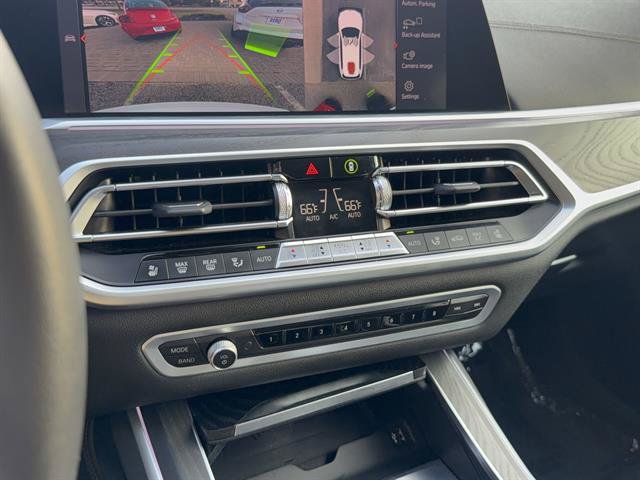 Used 2022 BMW X7 xDrive40i w/ Executive Package AWD/4WD image 21