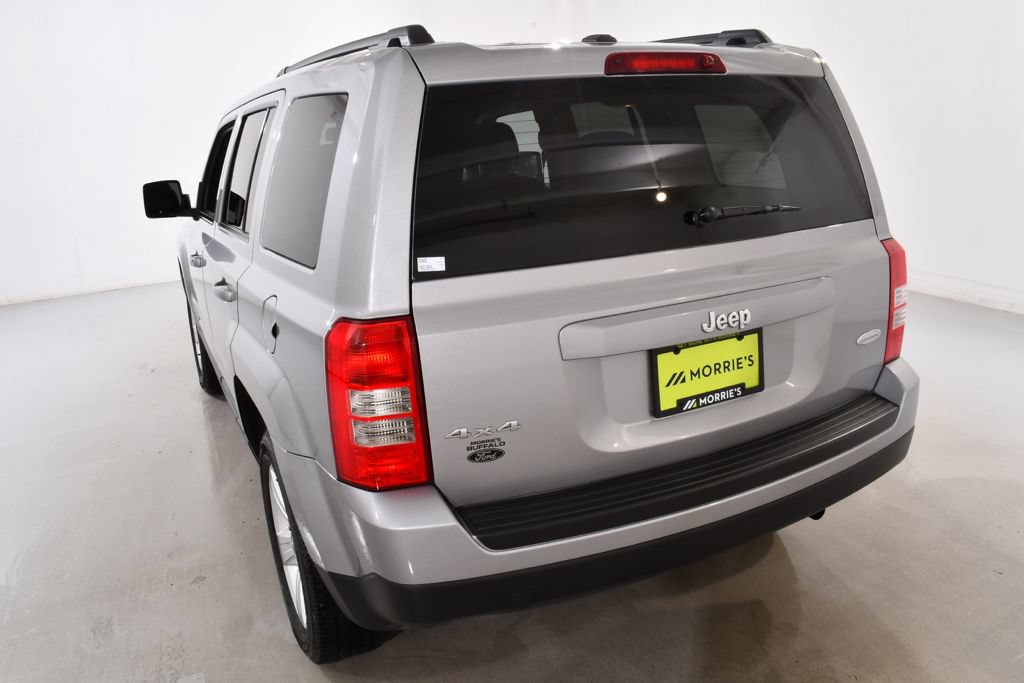 Used 2015 Jeep Patriot Latitude AWD/4WD image 14