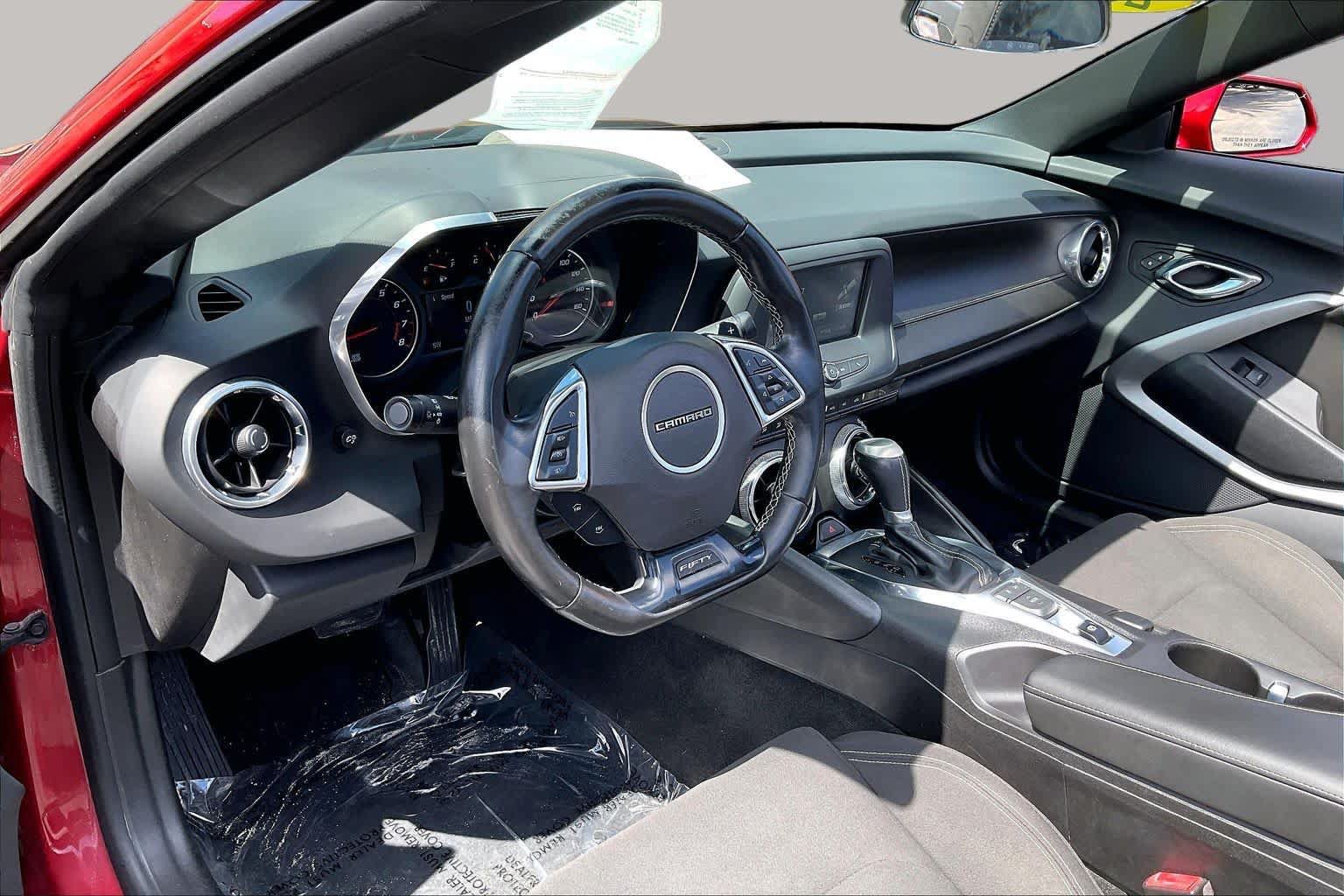 Used 2017 Chevrolet Camaro LT RWD image 14