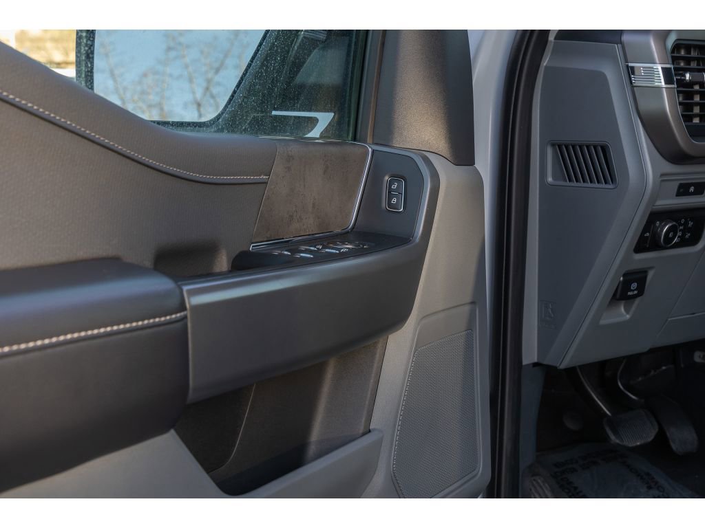 Used 2025 Ford F150 XLT w/ Equipment Group 301A Standard image 18