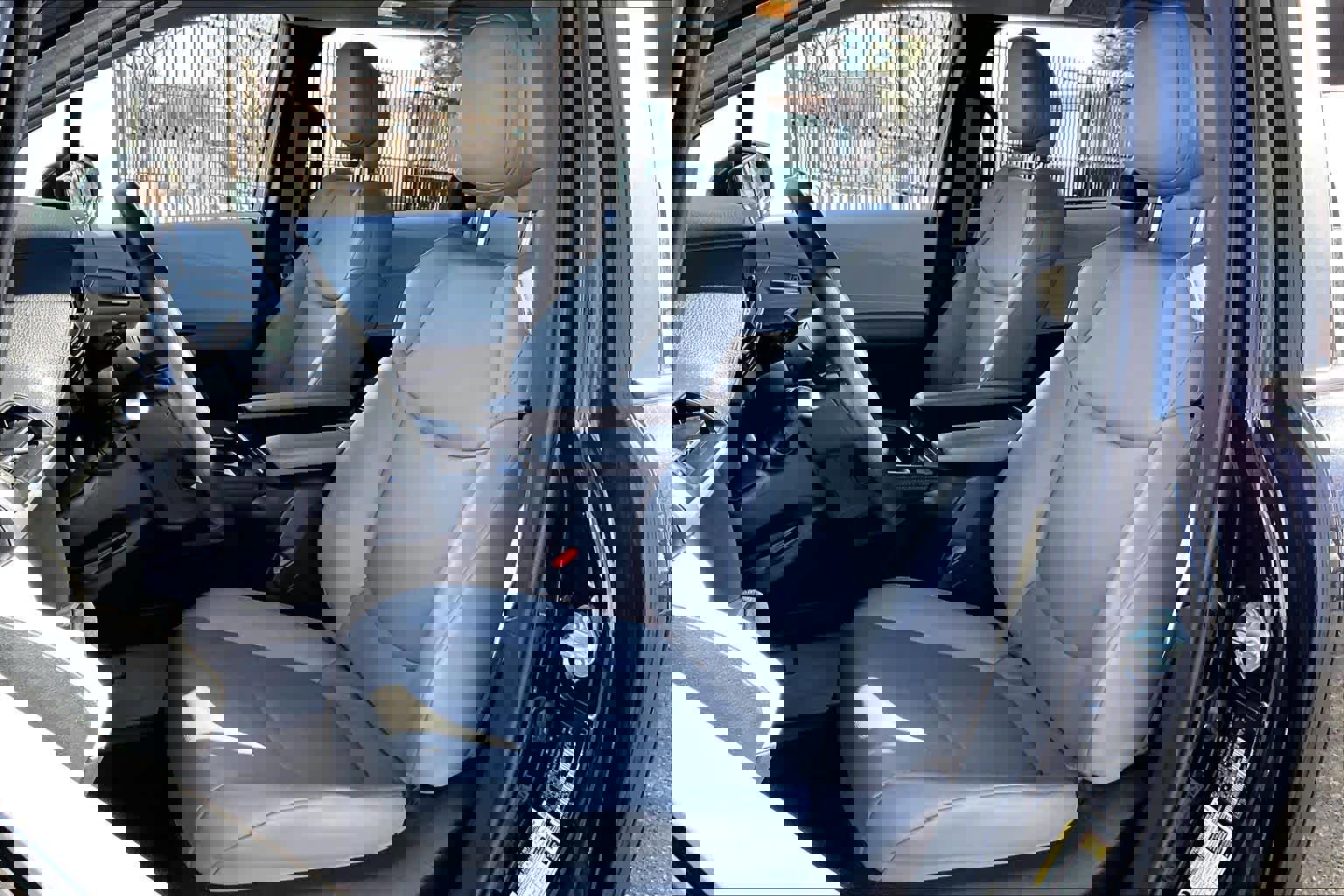 Certified 2025 Toyota Sienna XLE image 9