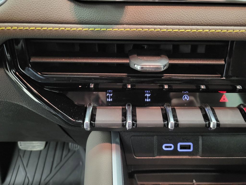 New 2026 Chevrolet Colorado ZR2 w/ Technology Package image 10