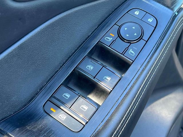 Used 2023 Nissan Rogue SV w/ SV Premium B Package image 16