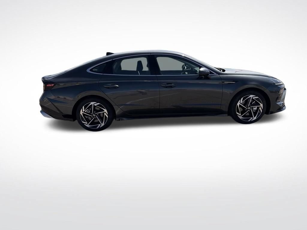 Used 2026 Hyundai Sonata SEL AWD/4WD image 6