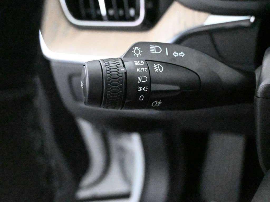 New 2026 Volvo XC60 B5 Plus w/ Protection Package Premier image 16