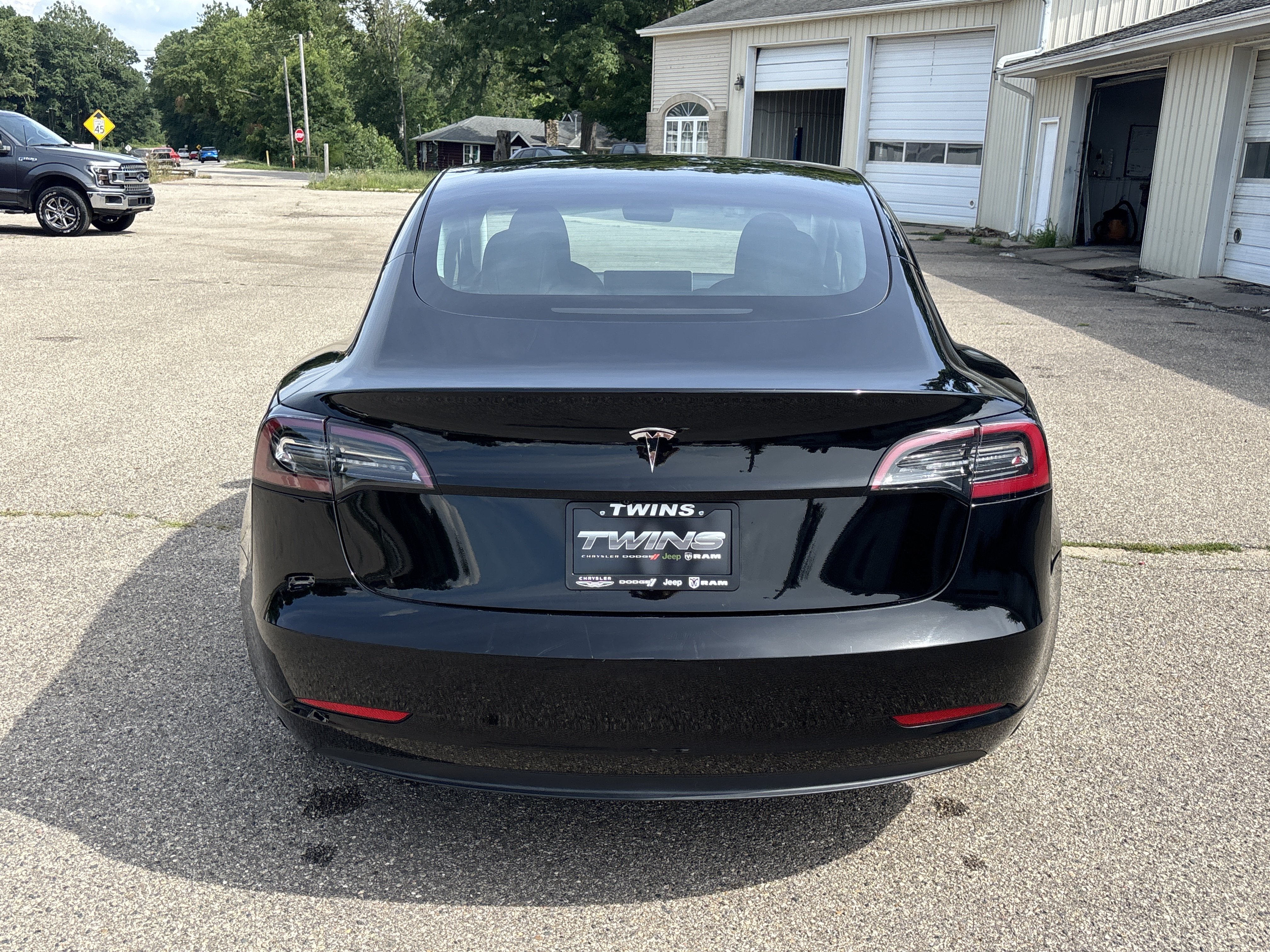 Used 2023 Tesla Model 3 Standard Range RWD image 7