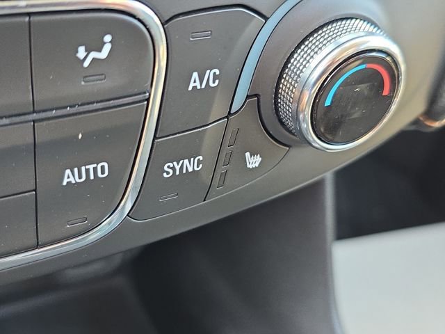 Used 2021 Chevrolet Traverse LT w/ LPO, Floor Liner Package image 17