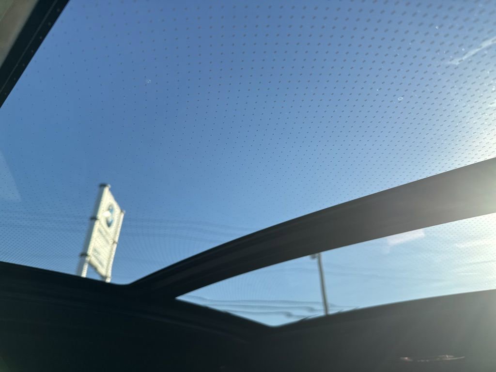 Used 2025 BMW X6 M Competition w/ Executive Package image 19