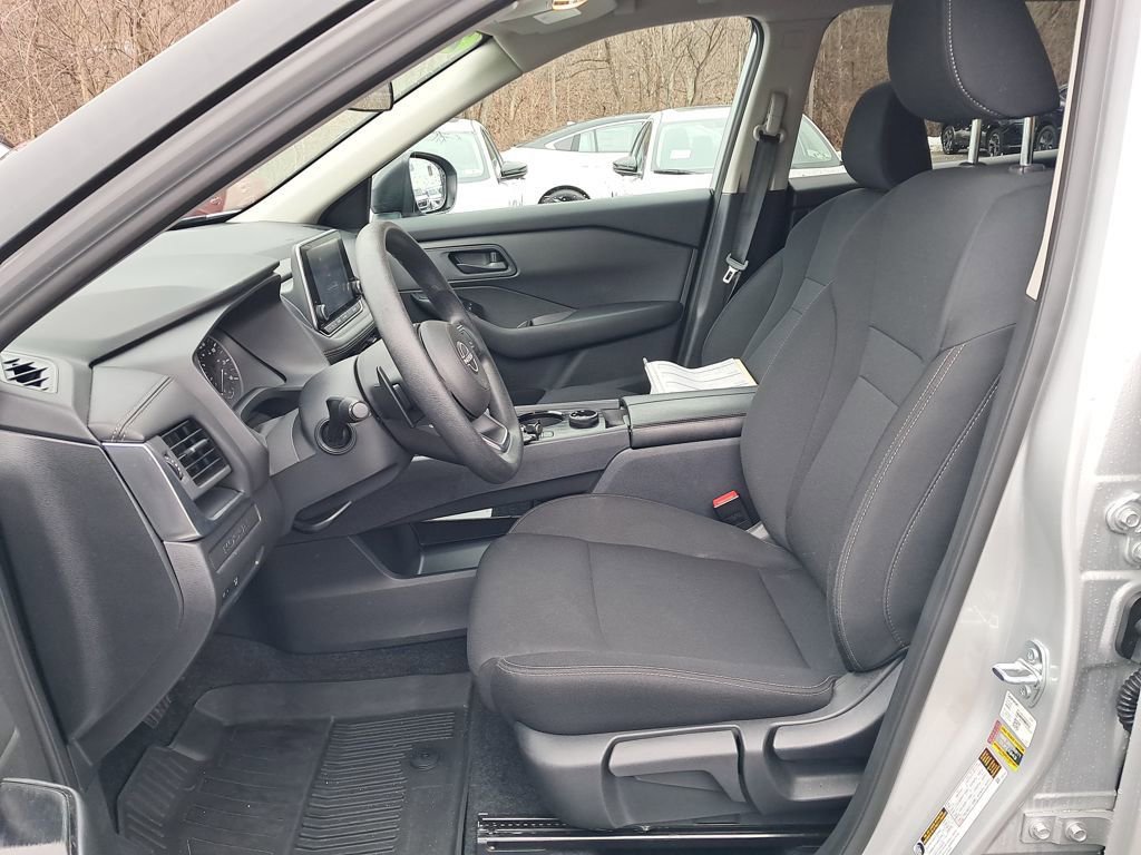 Certified 2024 Nissan Rogue S image 11