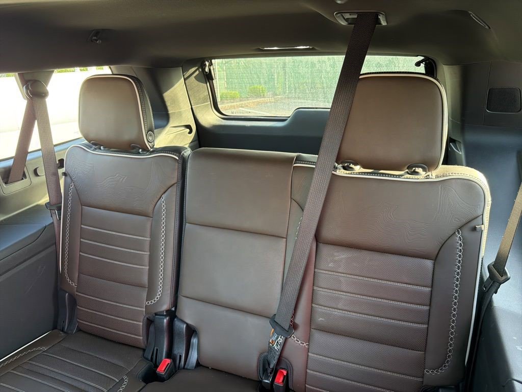 Certified 2025 GMC Yukon XL Denali Ultimate AWD/4WD image 14