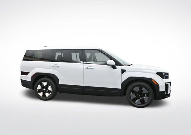 Used 2026 Hyundai Santa Fe SE FWD image 8