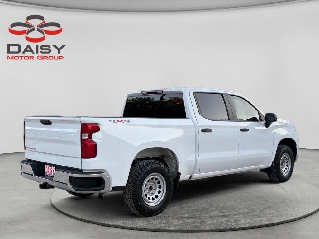 Used 2023 Chevrolet Silverado 1500 W/T w/ WT Value Package AWD/4WD image 5