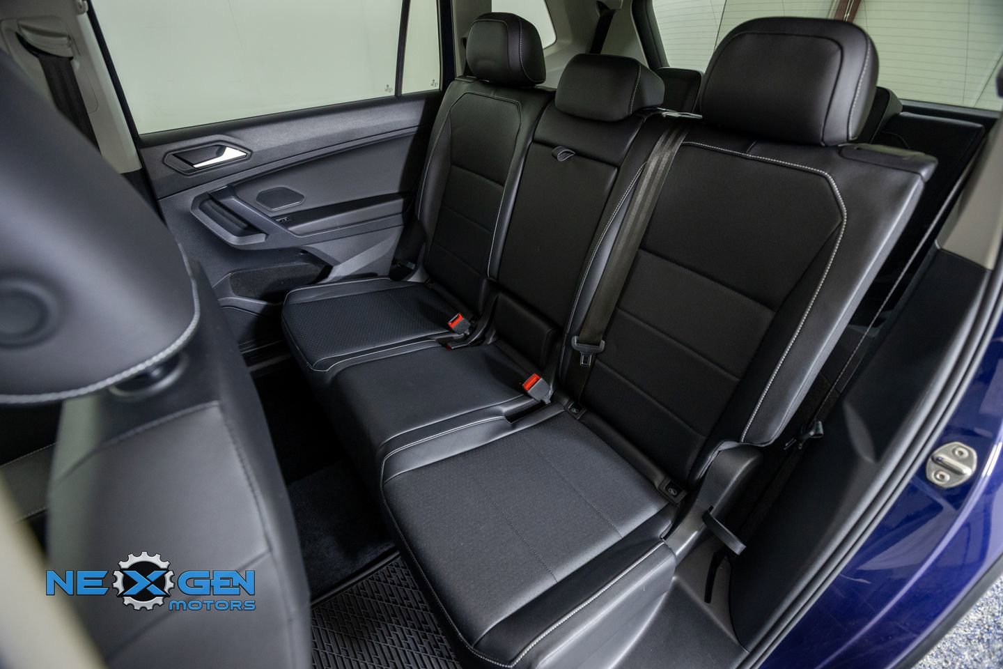 Used 2021 Volkswagen Tiguan SE FWD image 31
