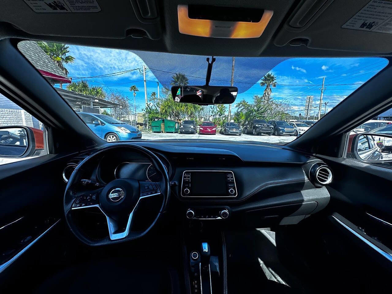 Used 2018 Nissan Kicks SR w/ Interior Electronics Package image 14