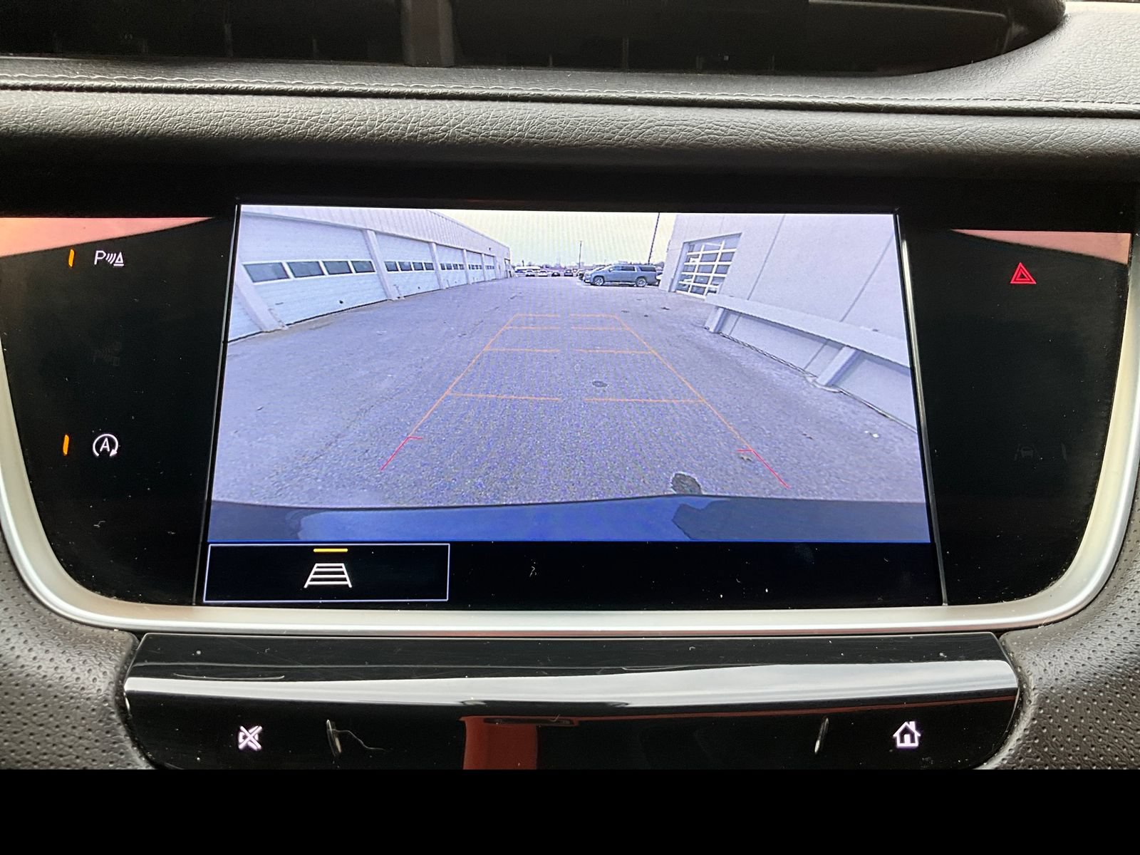Certified 2022 Cadillac XT5 Premium Luxury AWD/4WD image 5