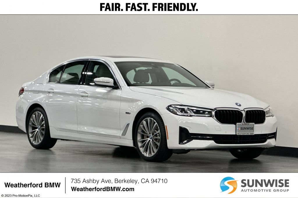 Used 2023 BMW 530e w/ Premium Package RWD image 1