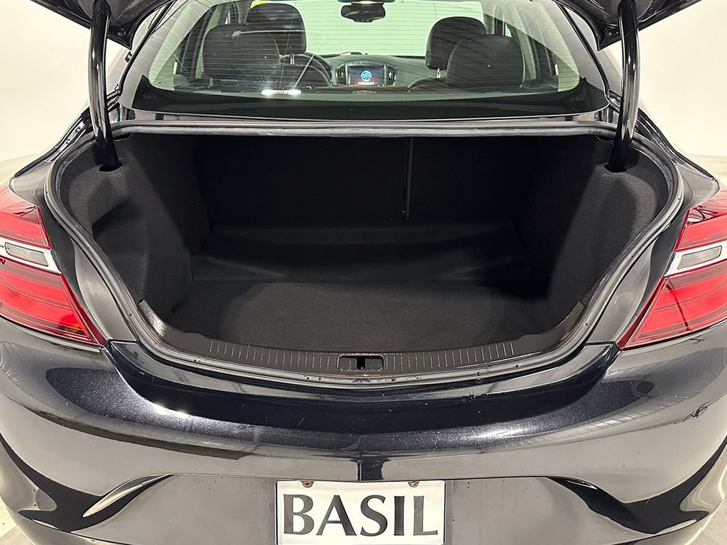 Used 2016 Buick Regal FWD image 5