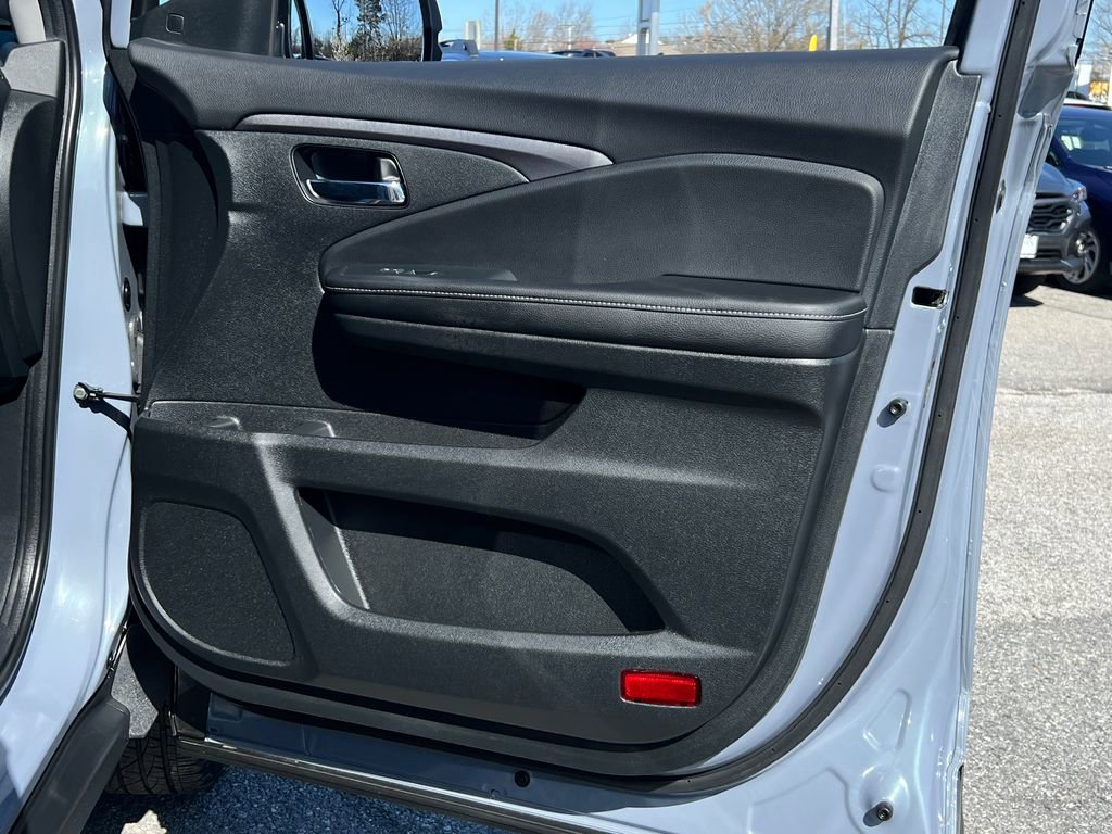 Used 2023 Honda Ridgeline RTL image 10