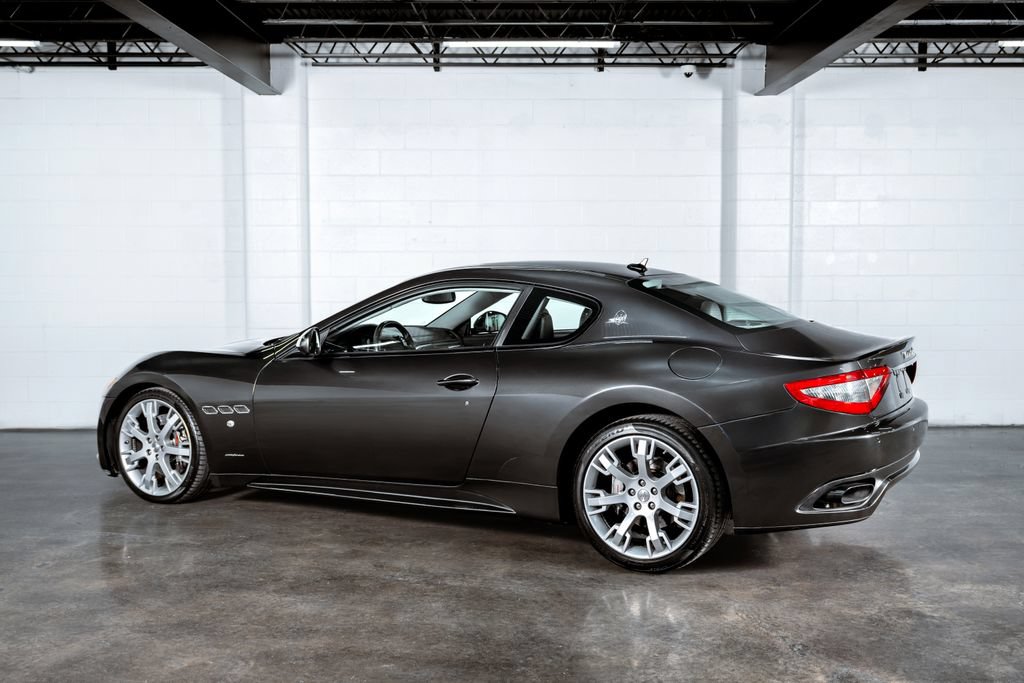 Used 2013 Maserati GranTurismo Sport RWD image 2