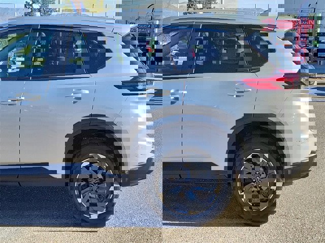 Certified 2024 Nissan Rogue SV image 6