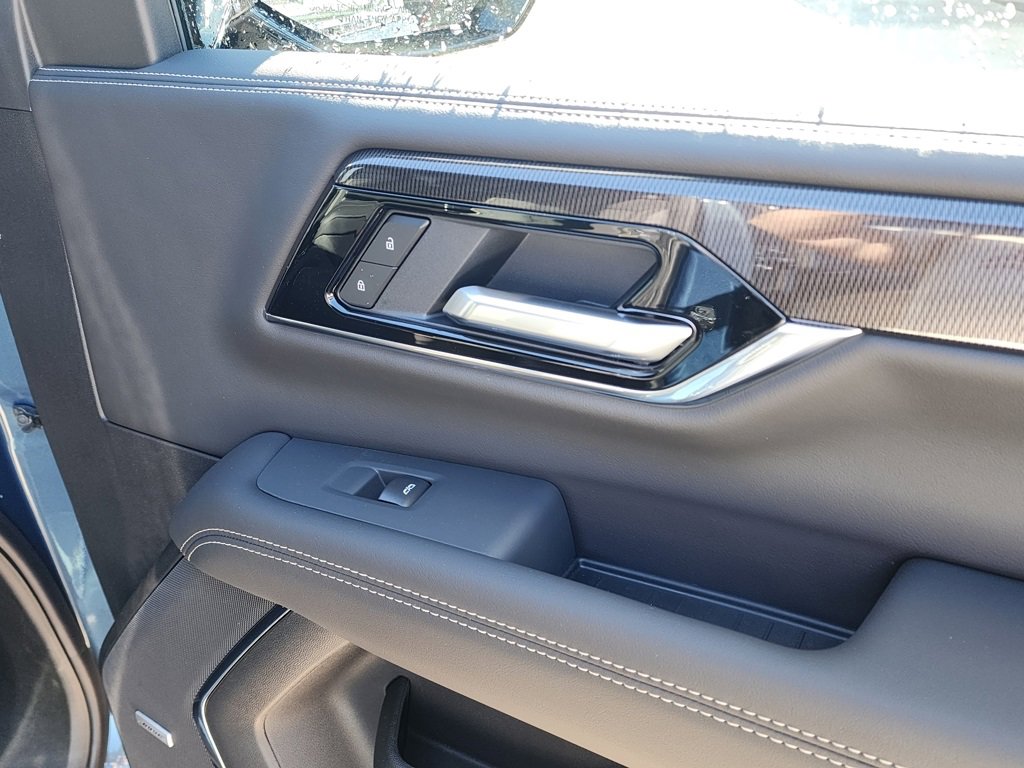 New 2026 GMC Yukon Elevation image 40