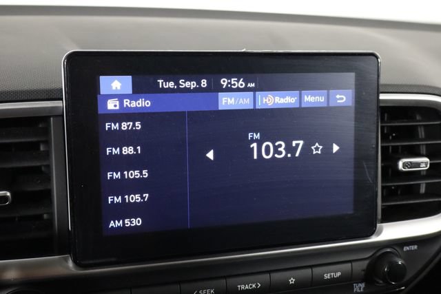 Used 2025 Hyundai Venue SEL FWD image 28