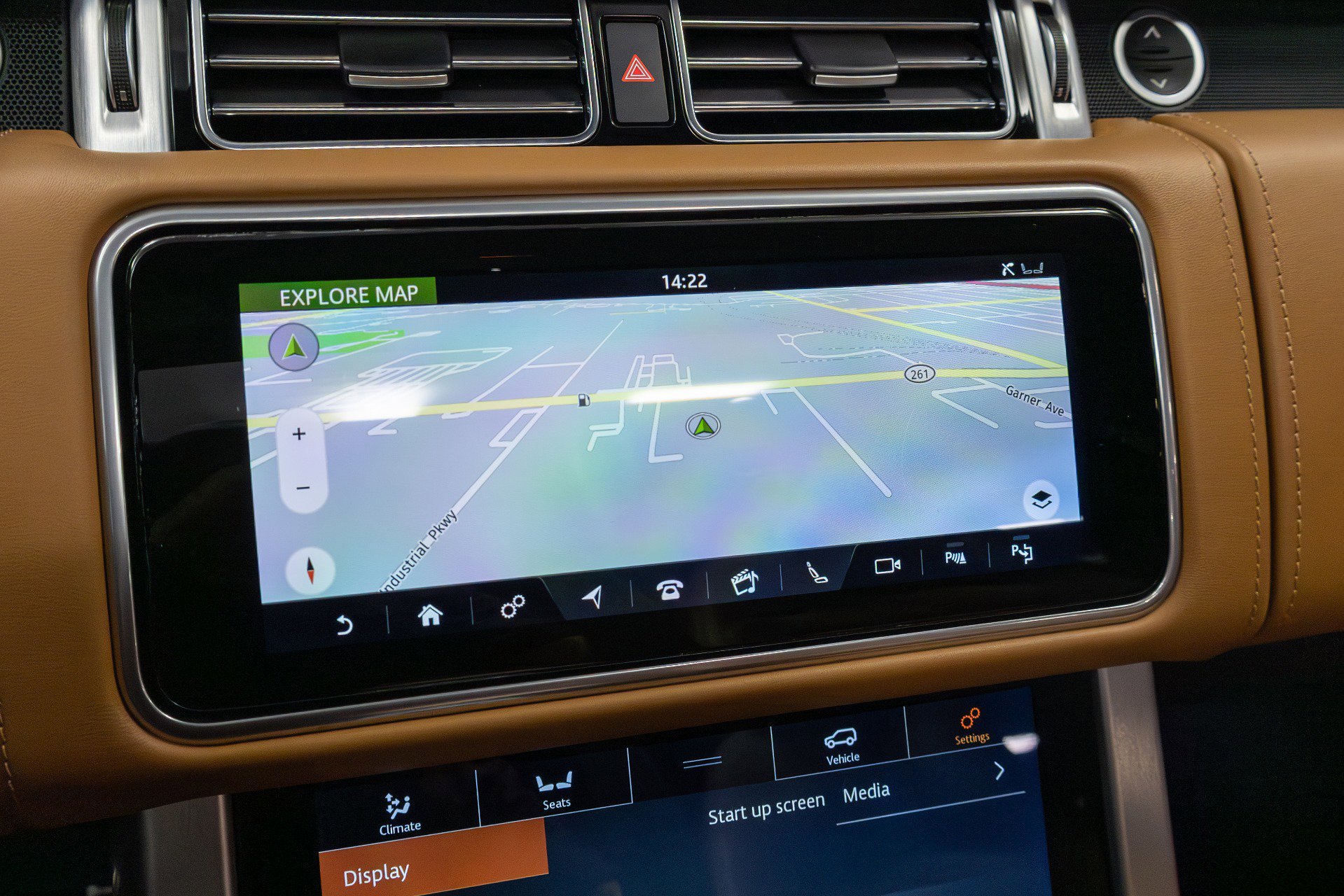 Used 2022 Land Rover Range Rover Autobiography image 59