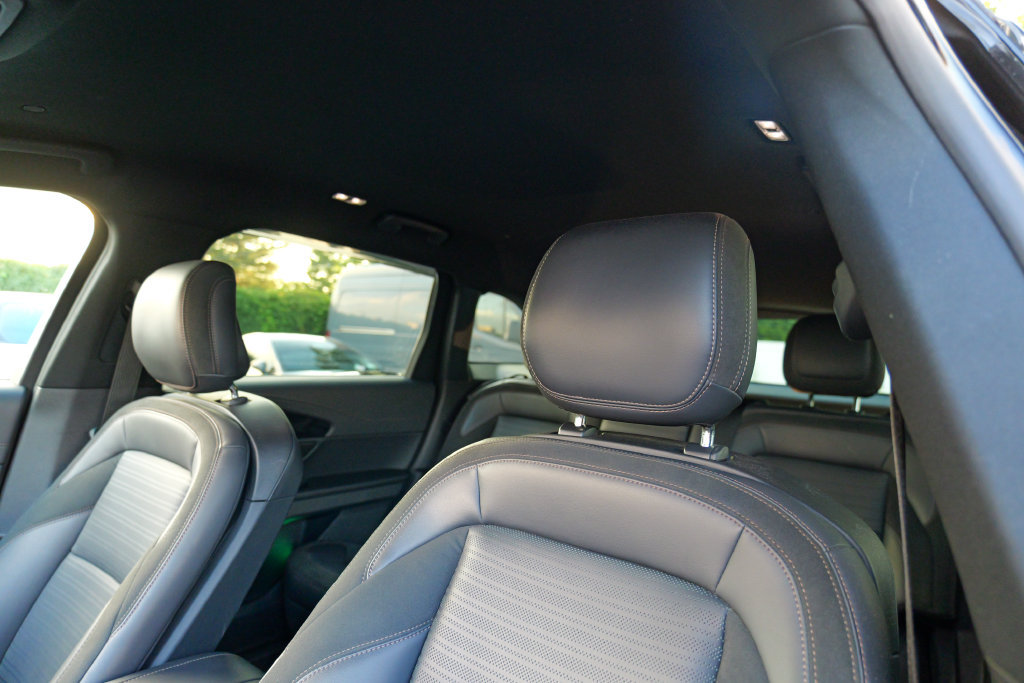 Used 2024 Lincoln Nautilus Reserve w/ Jet Appearance Package (87T) AWD/4WD image 23