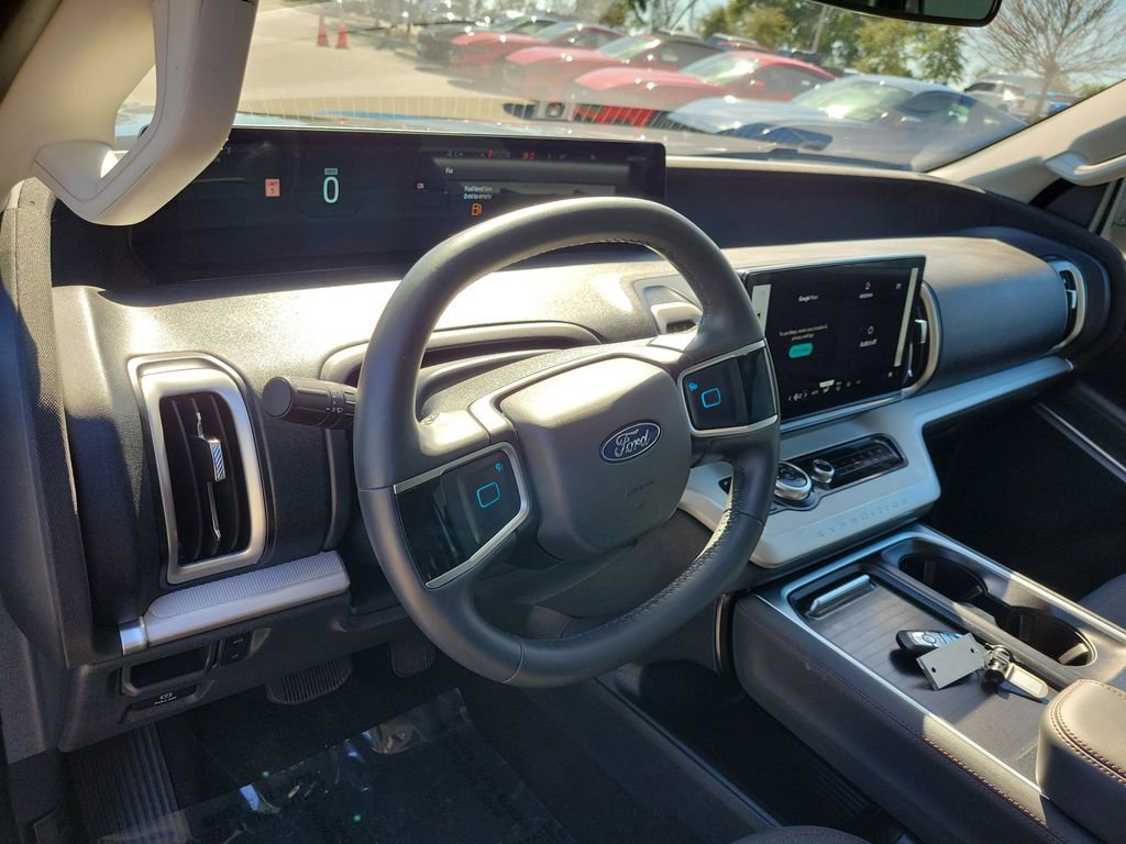 Used 2025 Ford Expedition Max Active image 17