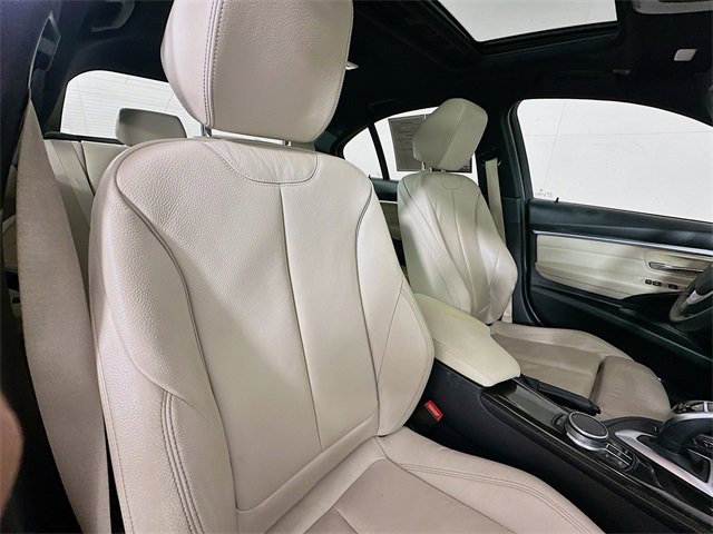 Used 2018 BMW 330i Sedan w/ Convenience Package image 29