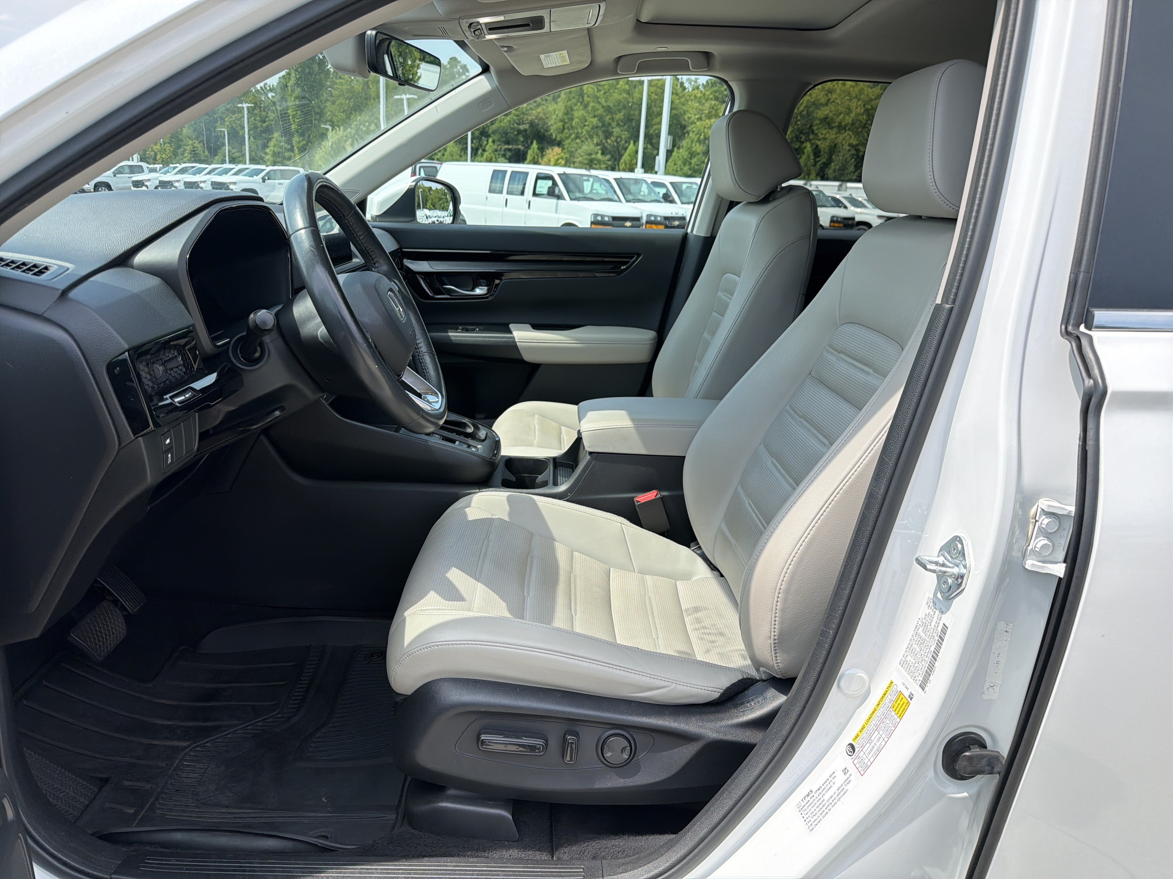 Used 2023 Honda CR-V EX-L image 16