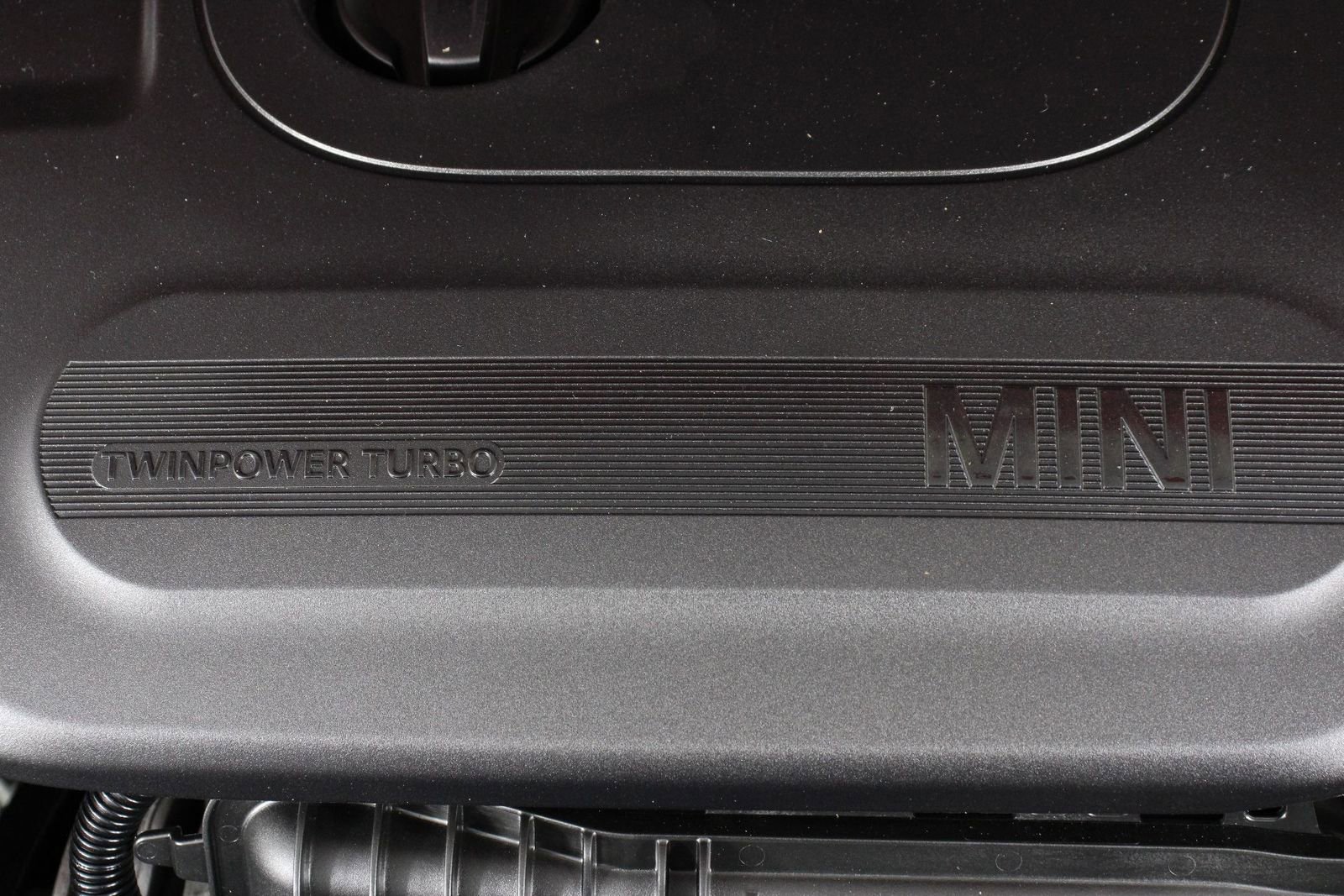 Used 2021 MINI Cooper 2-Door Hardtop image 23