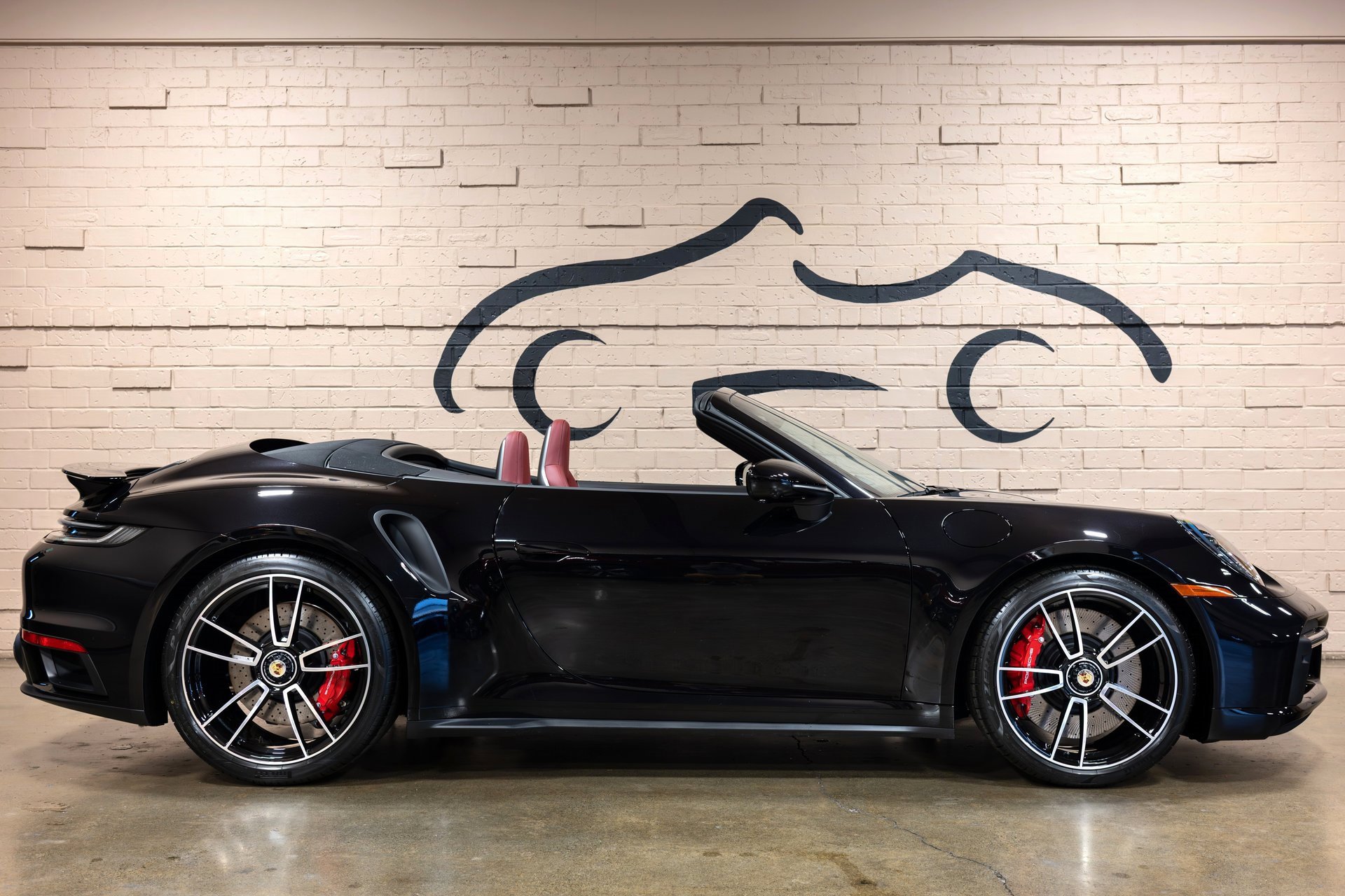 Used 2024 Porsche 911 Turbo image 6