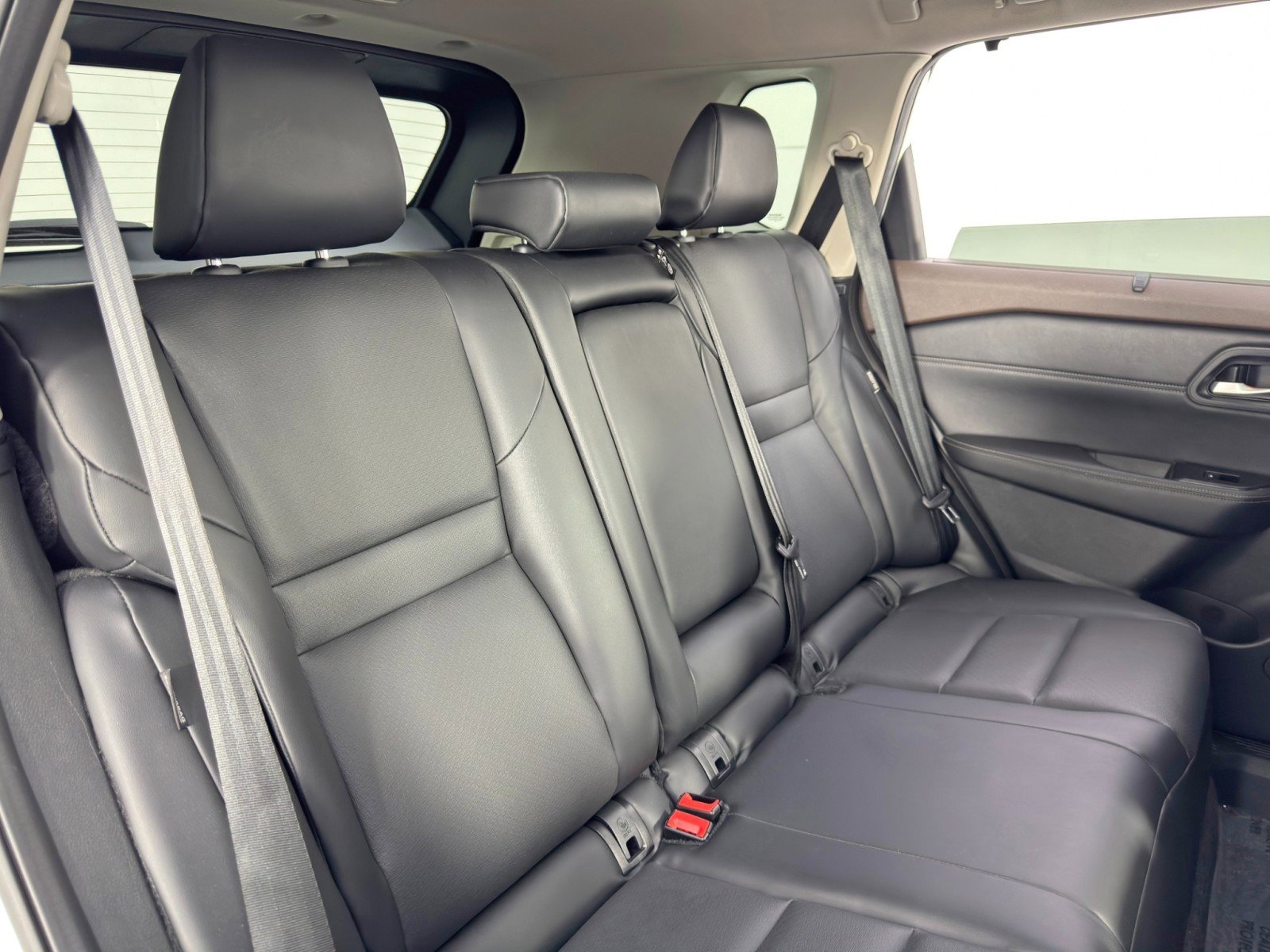 Used 2022 Nissan Rogue SV w/ SV Premium Package FWD image 29